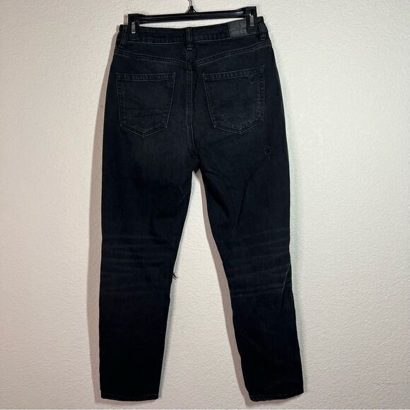 American Eagle Black High Rise‎ Distressed Mom Jeans Women's Size 2 Short - Picture 2 of 8